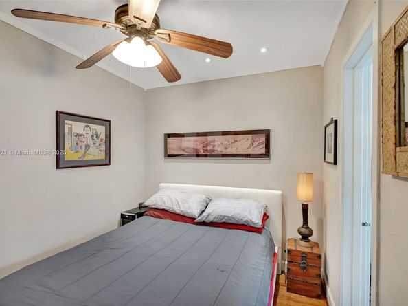 717 Espanola Way 210, Miami Beach FL 33139