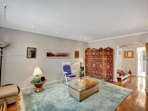 717 Espanola Way 210, Miami Beach FL 33139