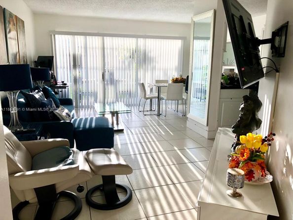 14020 SW 91st Ter 14020, Miami FL 33186