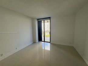 520 Brickell Key Dr A802, Miami FL 33131