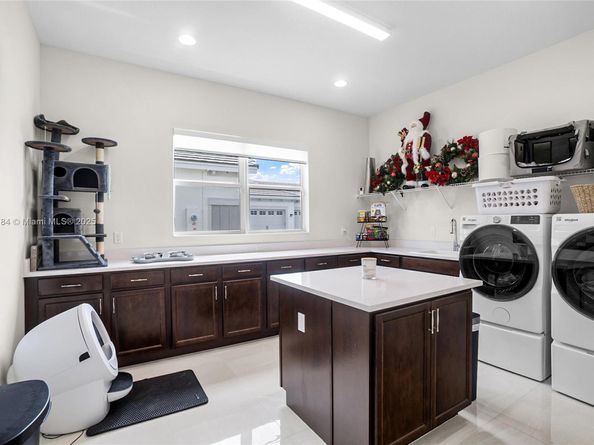 15030 Wildwood Cir, Westlake FL 33470