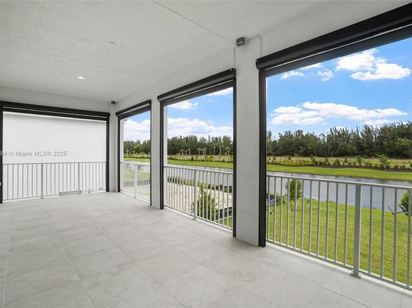 15030 Wildwood Cir, Westlake FL 33470