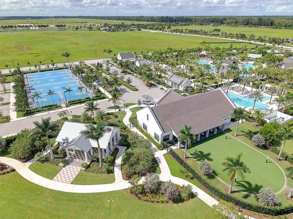 15030 Wildwood Cir, Westlake FL 33470