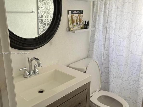 12431 SW 195TH Ter, Miami FL 33177