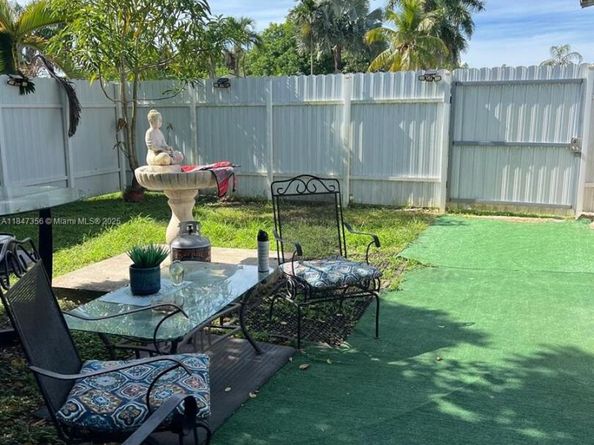 12431 SW 195TH Ter, Miami FL 33177