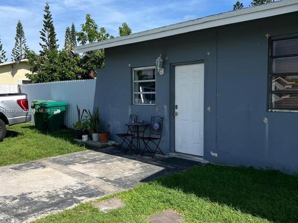 12431 SW 195TH Ter, Miami FL 33177