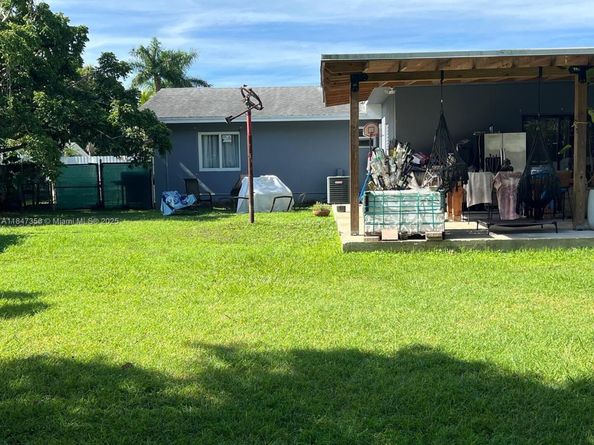 12431 SW 195TH Ter, Miami FL 33177