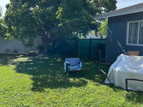 12431 SW 195TH Ter, Miami FL 33177