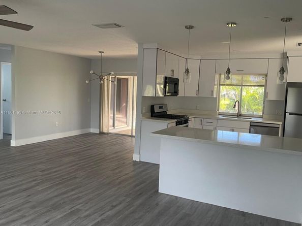 11500 NW 39th St, Sunrise FL 33323