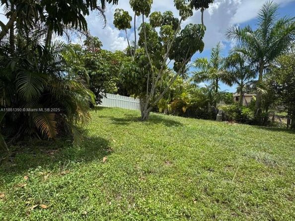 11500 NW 39th St, Sunrise FL 33323