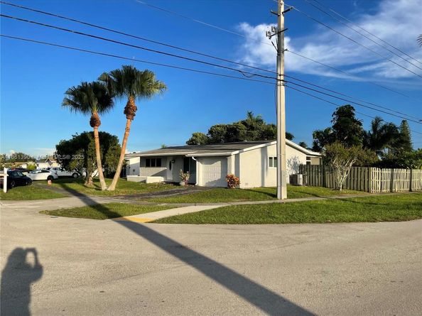 11500 NW 39th St, Sunrise FL 33323