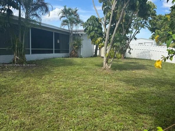 11500 NW 39th St, Sunrise FL 33323