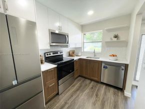 9750 Sunrise Lakes Blvd 109, Sunrise FL 33322