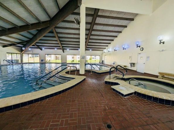 9750 Sunrise Lakes Blvd 109, Sunrise FL 33322