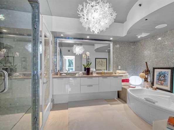 400 Alton Rd 706, Miami Beach FL 33139