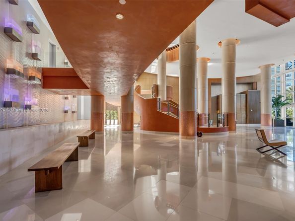 400 Alton Rd 706, Miami Beach FL 33139