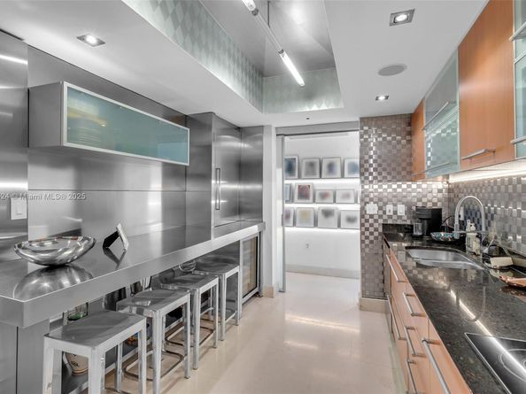 400 Alton Rd 706, Miami Beach FL 33139