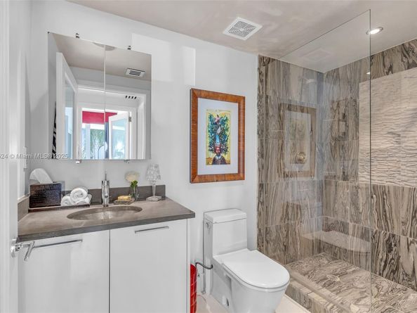 400 Alton Rd 706, Miami Beach FL 33139