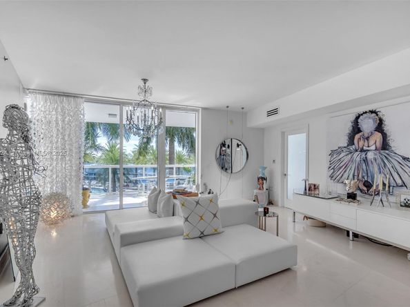 400 Alton Rd 706, Miami Beach FL 33139