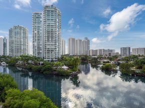 300 Sunny Isles Blvd 4805, Sunny Isles Beach FL 33160