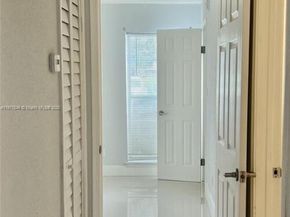 977 Riverside Dr 211, Coral Springs FL 33071