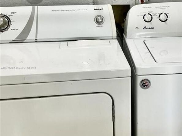 977 Riverside Dr 211, Coral Springs FL 33071