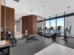 229 SW 9th St 705, Miami FL 33130