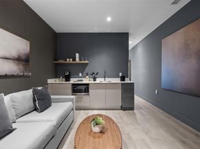 229 SW 9th St 705, Miami FL 33130