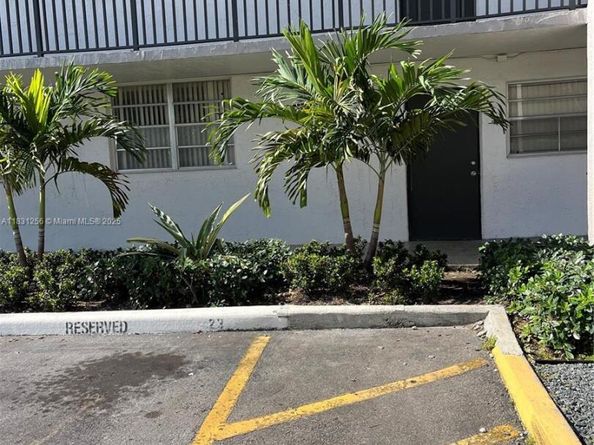 14155 SW 87th St E103, Miami FL 33183