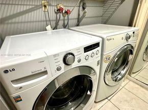 8253 NW 8th Pl 2, Plantation FL 33324