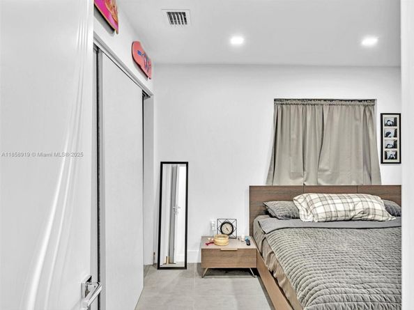 1234 Funston St, Hollywood FL 33019