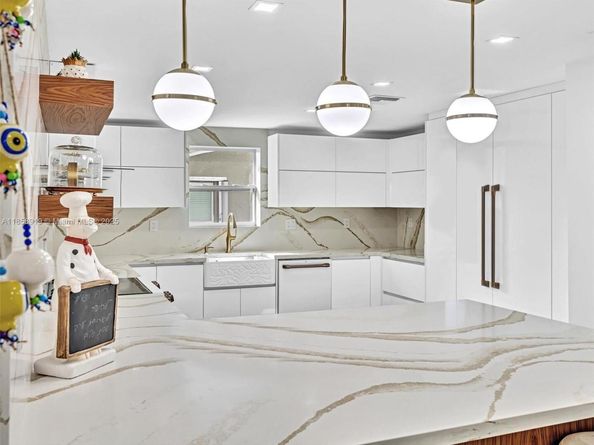 1234 Funston St, Hollywood FL 33019