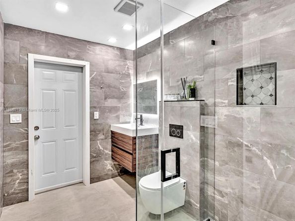 1234 Funston St, Hollywood FL 33019