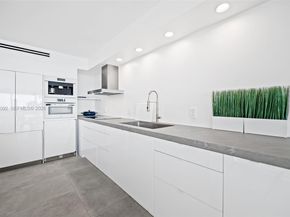 1 Grove Isle Dr A1106, Miami FL 33133