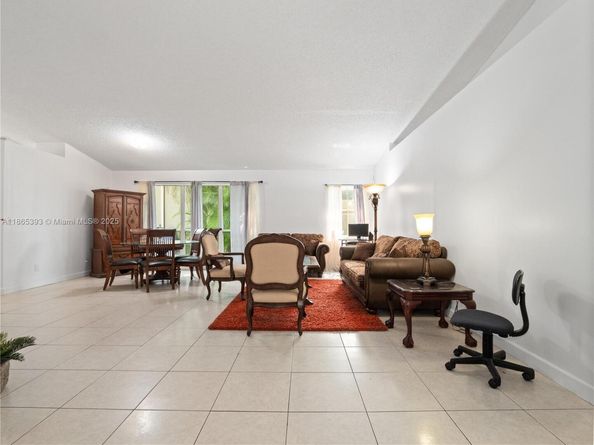 19253 NW 22nd St, Pembroke Pines FL 33029