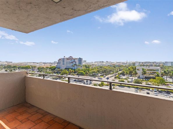 1625 SE 10th Ave 905, Fort Lauderdale FL 33316