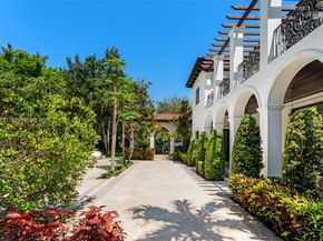 12575 Pine Needle Ln, Pinecrest FL 33156