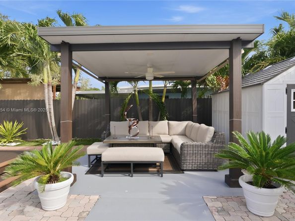 21695 SW 120th Ave, Miami FL 33170