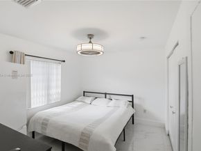 21695 SW 120th Ave, Miami FL 33170