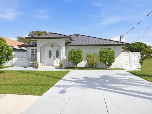 21695 SW 120th Ave, Miami FL 33170
