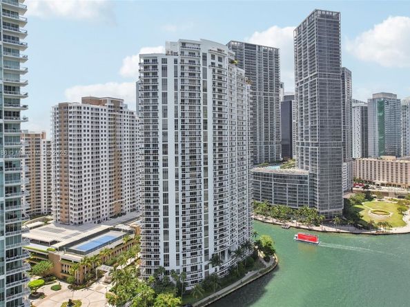 901 Brickell Key Blvd 1009, Miami FL 33131