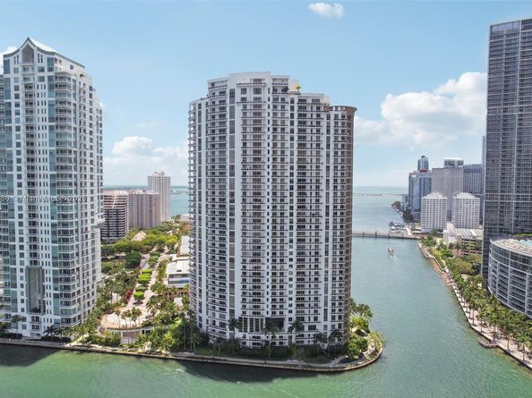 901 Brickell Key Blvd 1009, Miami FL 33131