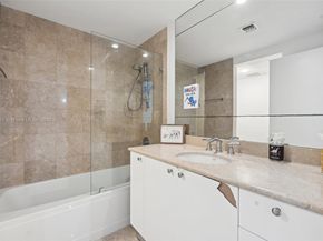 901 Brickell Key Blvd 1009, Miami FL 33131