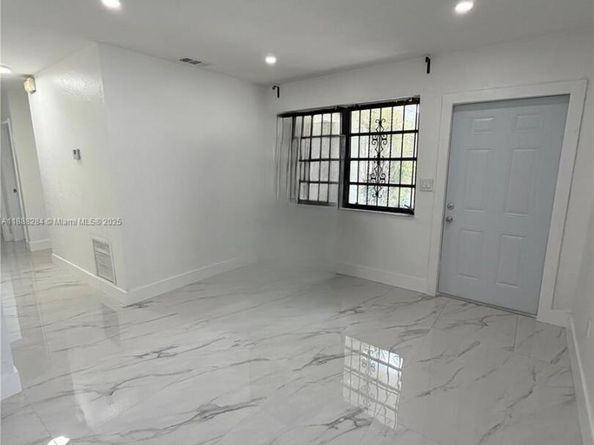 1865 NW 55th Ter, Miami FL 33142
