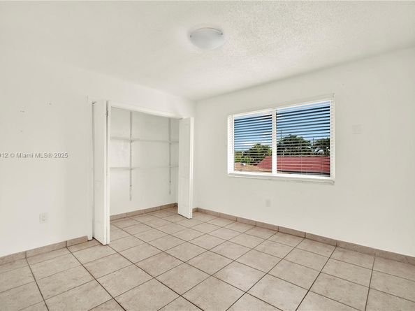 2974 NW 28th St, Miami FL 33142