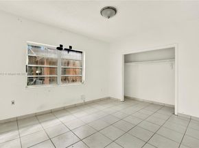 2974 NW 28th St, Miami FL 33142