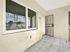 2974 NW 28th St, Miami FL 33142