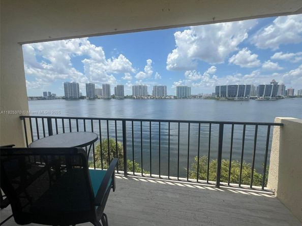 17878 N Bay Rd 507, Sunny Isles Beach FL 33160