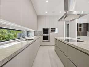 7965 SW 53rd Ave, Miami FL 33143