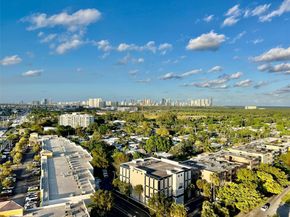 13499 Biscayne Blvd PH1705, North Miami FL 33181